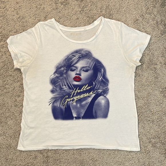 Guess “Hello Gorgeous” Graphic T-Shirt - Picture 7 of 14